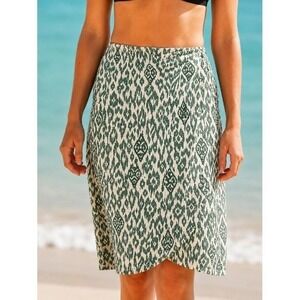 Ripskirt Hawaii Green Ikat Print Wrap Skirt Length 3 Nice Shins SZ Medium Beach